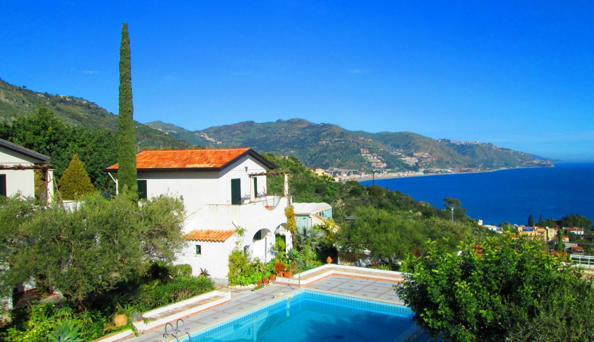 Aparthotel Terra Rossa 3*